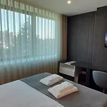 504 New Gale Apartmán